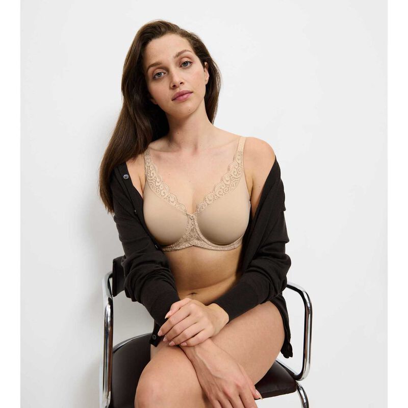 Triumph Amourette Wired Minimiser Bra image number 3